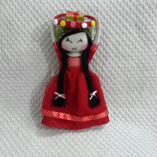 عروسک دختر خنچه به دست دست دوز سنتی هدیه پارچه گل گلی تزیینی دخترانه زنانه دکوری ارزان با کیفیت نوروز اجیل هفت سین 
