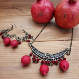 گردنبندوگوشواره دست ساز