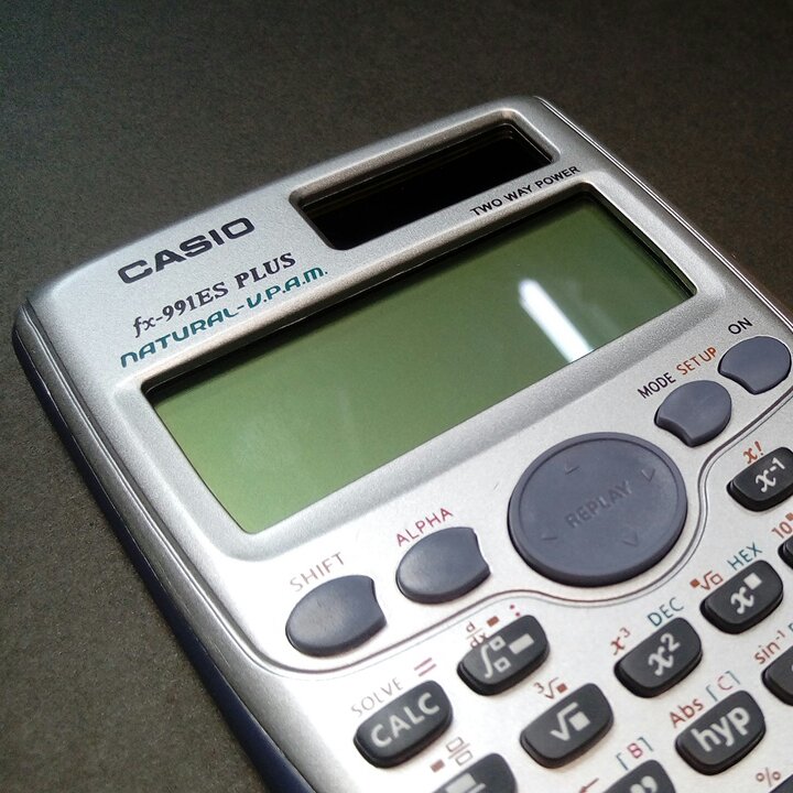 ماشین حساب مهندسی Casio Fx991 Es Plus - کاسیو اف ایکس 991 ای اس پلاس