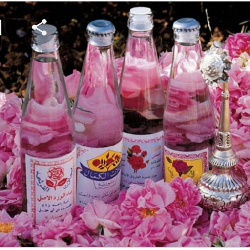 گلاب سفارشی سیستان
کاملا طبیعی و سنتی
بطری یک لیتری،
تقویت قلب و اعصاب