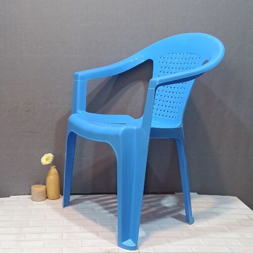 صندلی دسته دار حصیری با 2 رنگبندی ساخته شده از مواد نو شرکت ناصرپلاستیک کد854