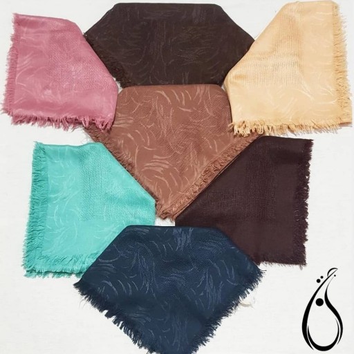 روسری 
جنس نخی
قواره بزرگ
قواره 140
کیفیت عالی 
رنگبندی 7 رنگ
مناسب برای چهار فصل