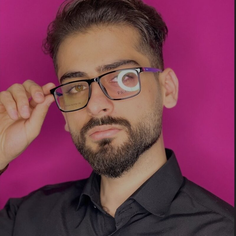 عینک طبی مردانه مستطیلی برند PRADA
