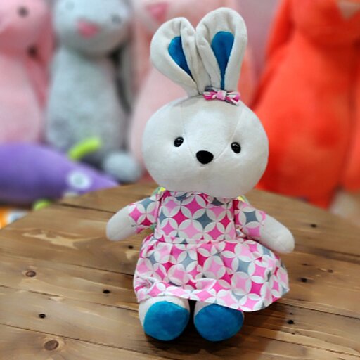 عروسک خرگوش گل سر دار و لباس دامن دار  