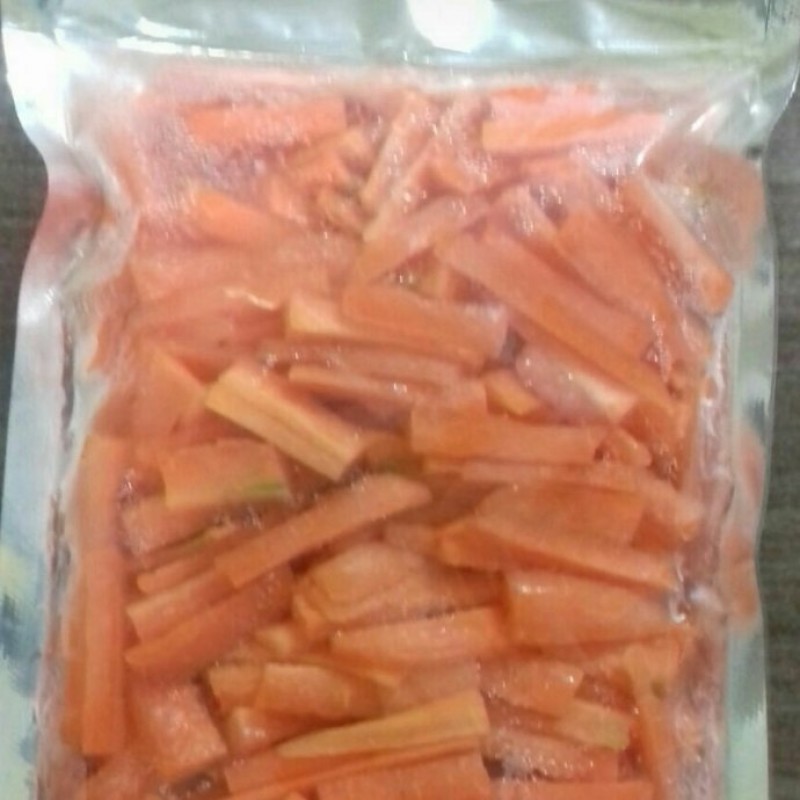 هویج خلال شده و هویج رنده شده