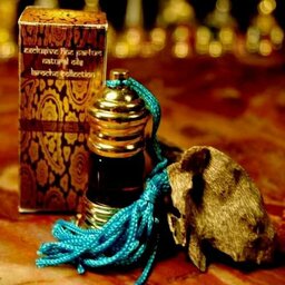 عطر شیخ الشیوخ(عربی) فوق العاده خوشبو(گرمی)