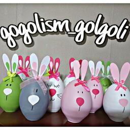 تخم غاز هفت سین با طرح خرگوش  کار شده روی سفال و طراحی با رنگ اکریلیک ضدآب و قابل شستشو 