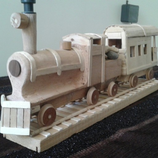 ماکت قطار چوبی
