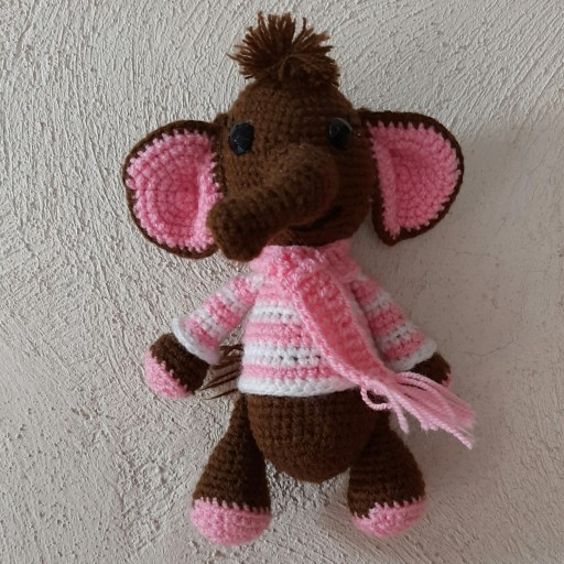 عروسک دستبافت فیل کوچولو زیبا دوست داشتنی در ابعاد 18سانت نرم و سبک قابل شسشو مناسب کودکان و سیسمونی