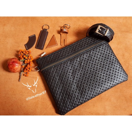 کیف دوشی نما زیپ دار  طرح کلاچ لیاچرم تمام دستدوز با چرم طبیعی و ارسال رایگان