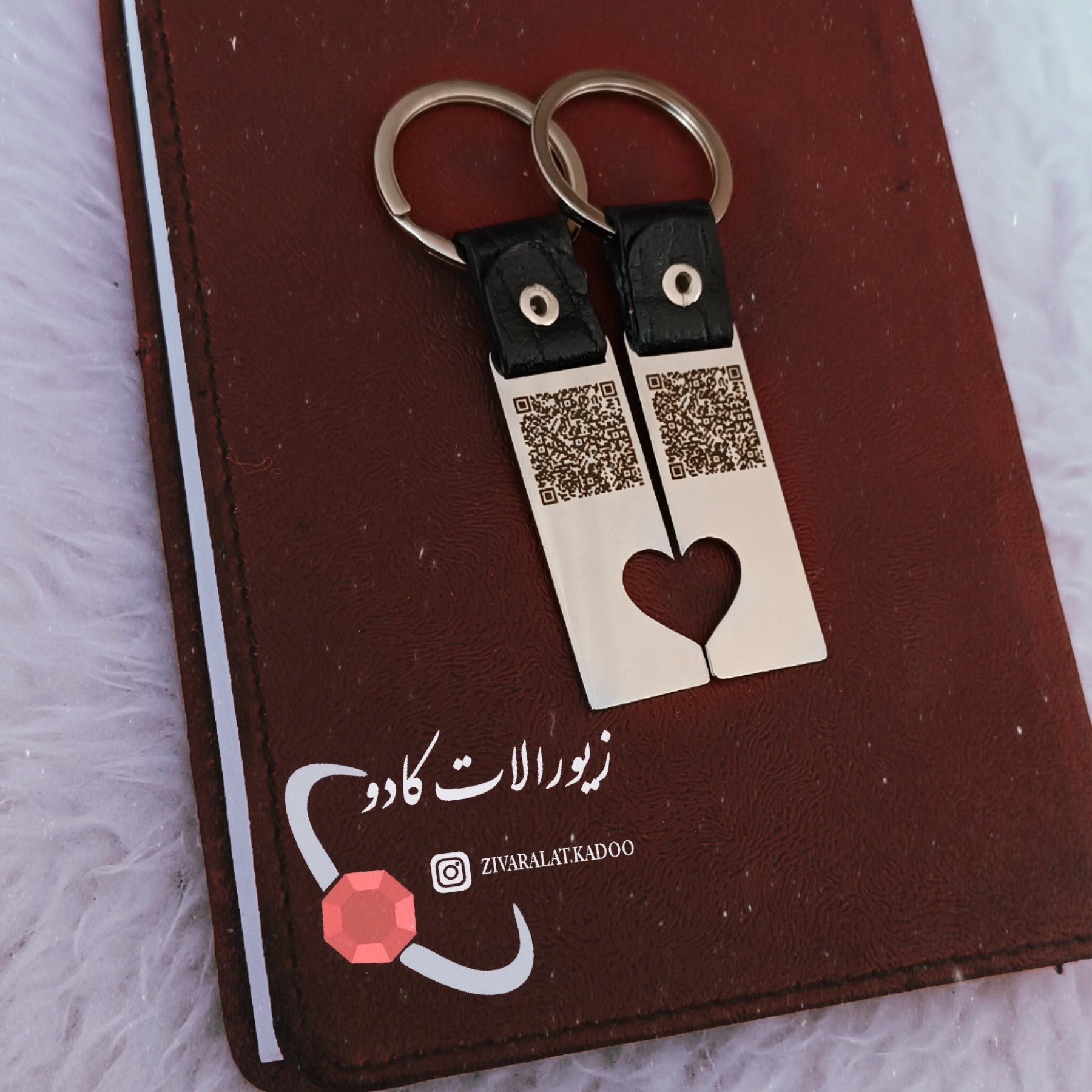 سرکلیدی استیل سفارشی رنگ ثابت با حکاکی دلخواه و سری چرم طبیعی