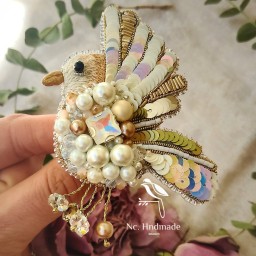 گلسینه کبوتر سفید زیبا ترکیب جواهردوزی و گلدوزی