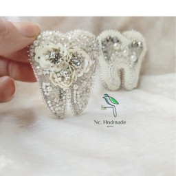 سنجاق سینه دندان طرح گل 