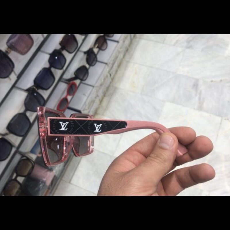 عینک آفتابی زنانه مارک لوییز ویتون پلاریزه یوی 400 (صورتی و مشکی)