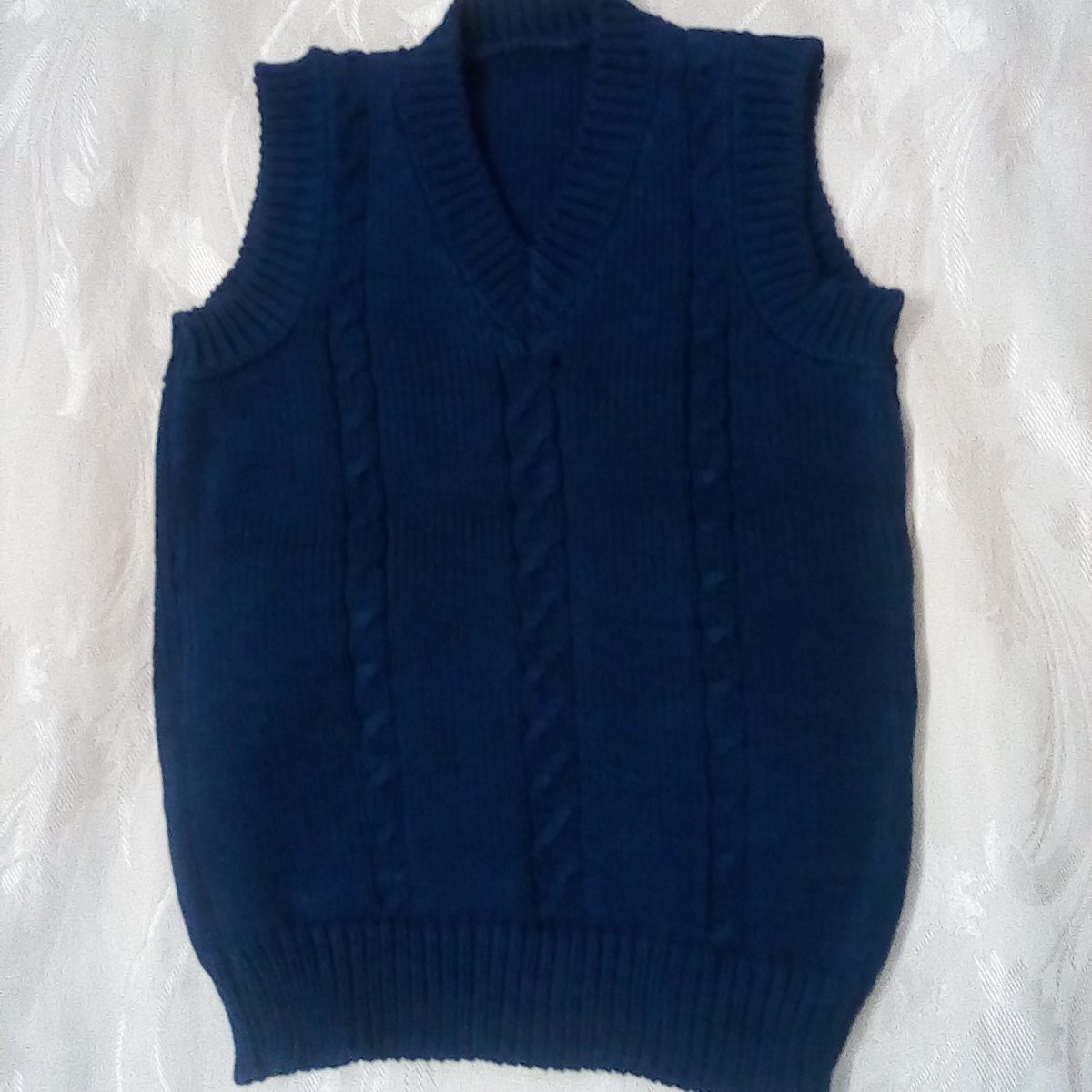 12 - جلیقه پسرانه سایز 3 سال