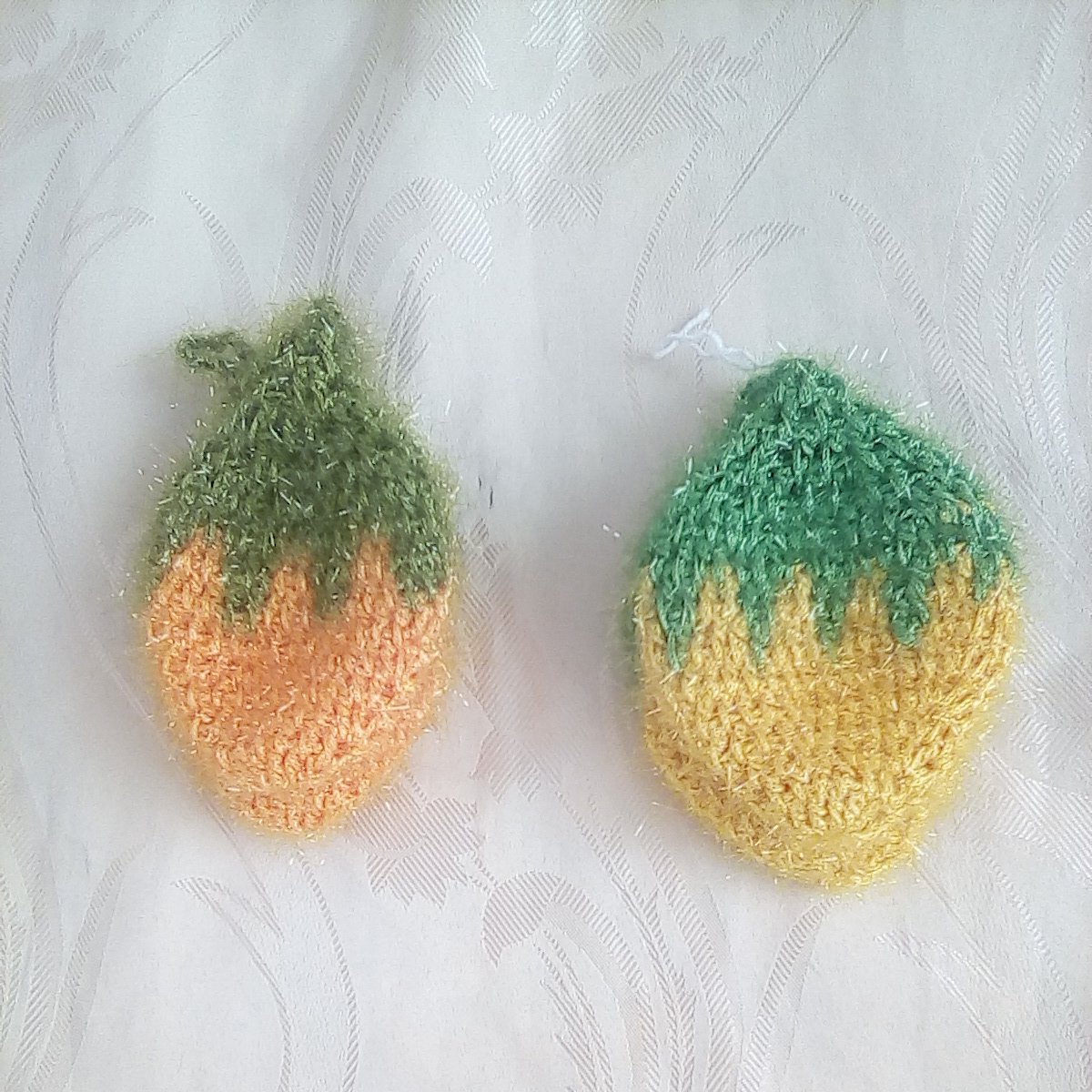 22 - ظرف شور توت فرنگی