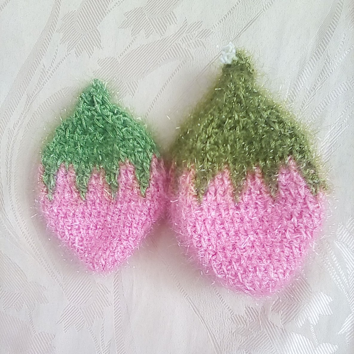 22 - ظرف شور توت فرنگی