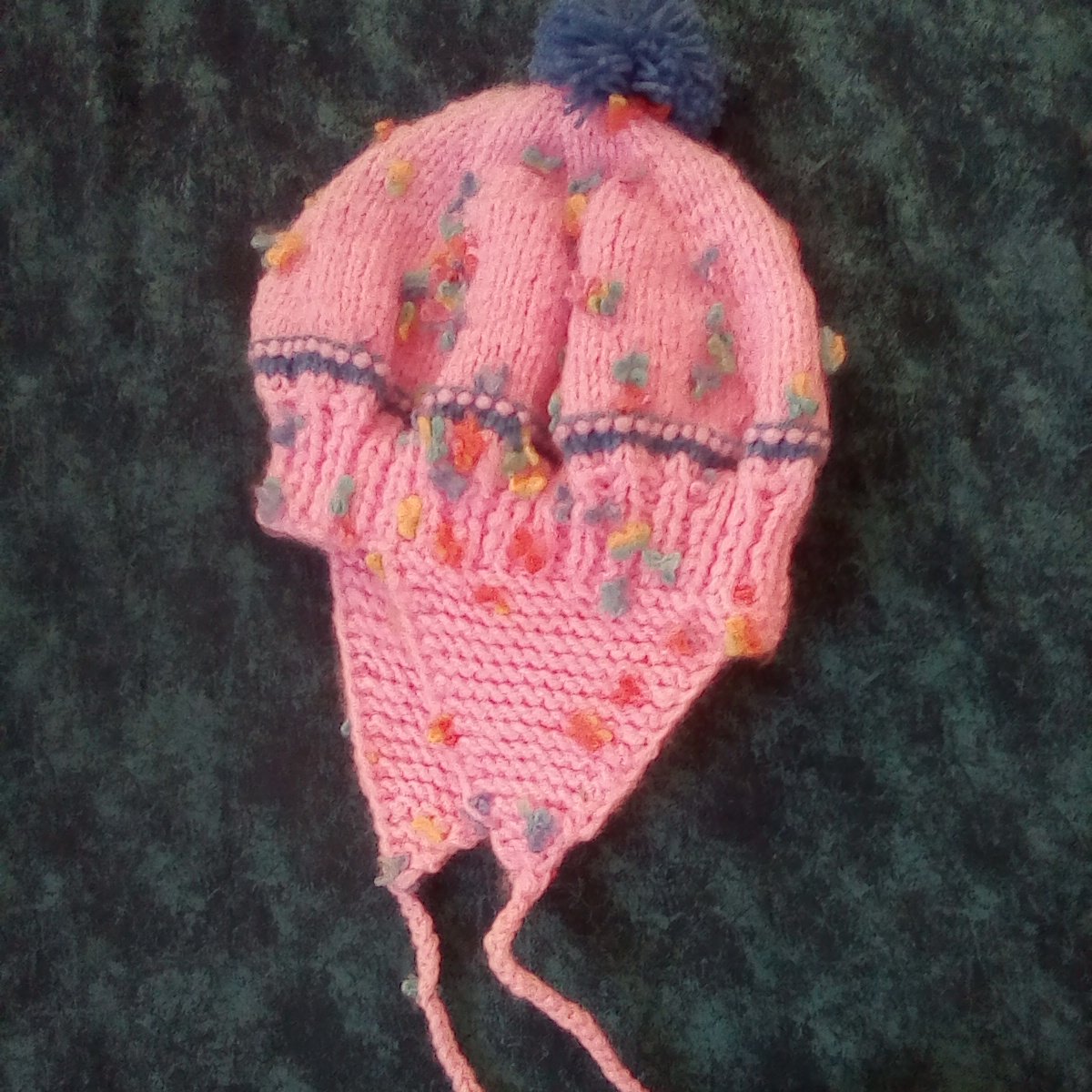 11 - کلاه نوزاد دست باف سایز 0 الی 2 ماهه