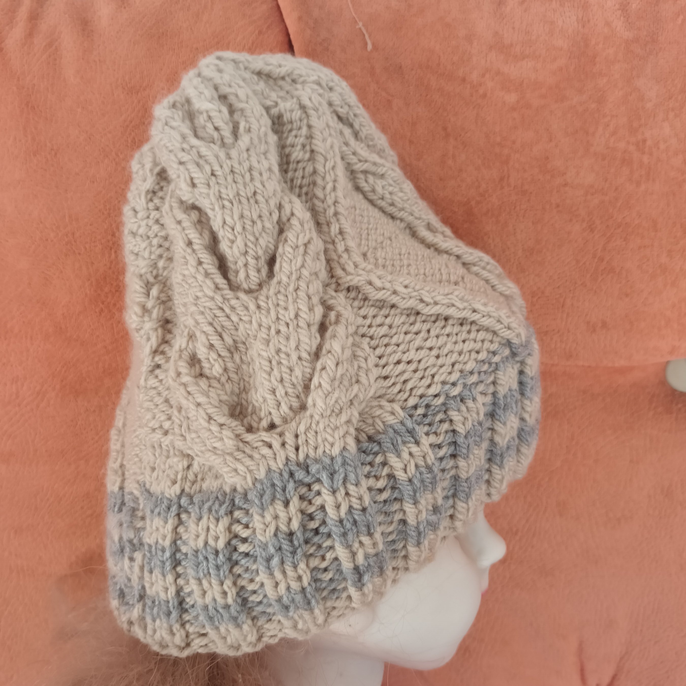 67 -  کلاه پسرانه دست باف سایز جوانان