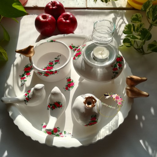 ست یلدایی شیک وزیبا ،تلفیقی از ظروف جدید با طرح گل سرخی قدیمی نوستالژی