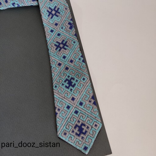 کراوات سوزن دوزی  بلوچ  کاملا دست دوزطرح تارا شماره 6