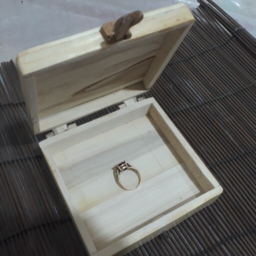 جعبه چوبی خاص و آنتیک  منحصر بفرد  بهترین هدیه  دست ساز   لولا چوب و قفل فلزی 