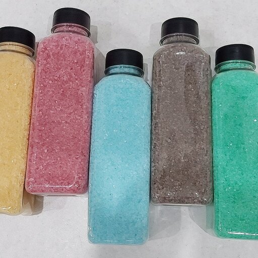 نمک حمام نیم کیلویی آرتا با اسانس های مختلف برای سم زدایی بدن (مخصوص شست و شو)تمام رنگ ها موجوده  (نارنجی هم  داره)