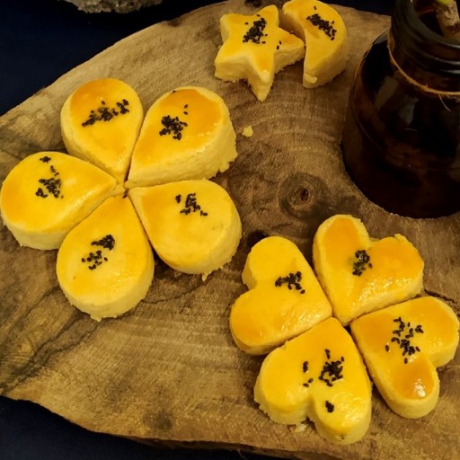 شیرینی نخودچی
داغ داغ خرید کنیدتهیه شده از آردنخودچی مرغوب
در بسته بندی جذاب و زیبا