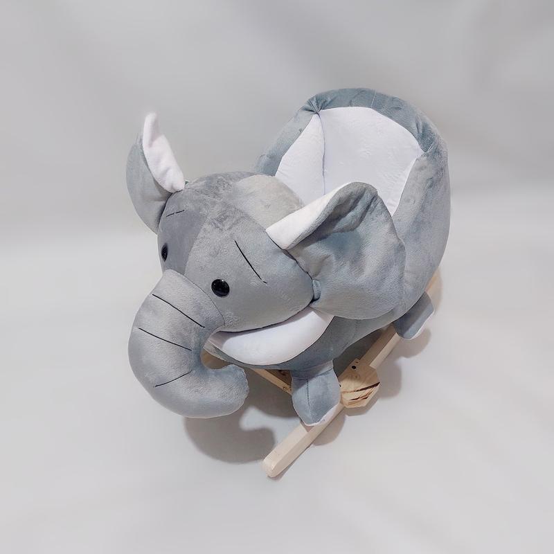 راکر طرح فیل دو گوش بدون کلاه در رنگبندی طوسی و سفید