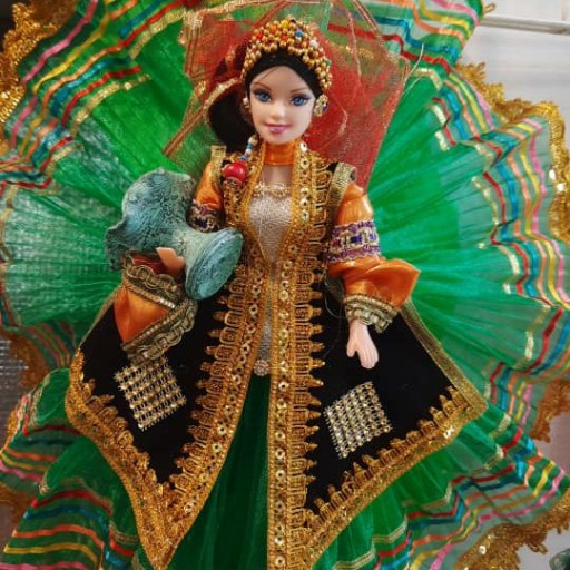 عروسک محلی (دامن پر چین)