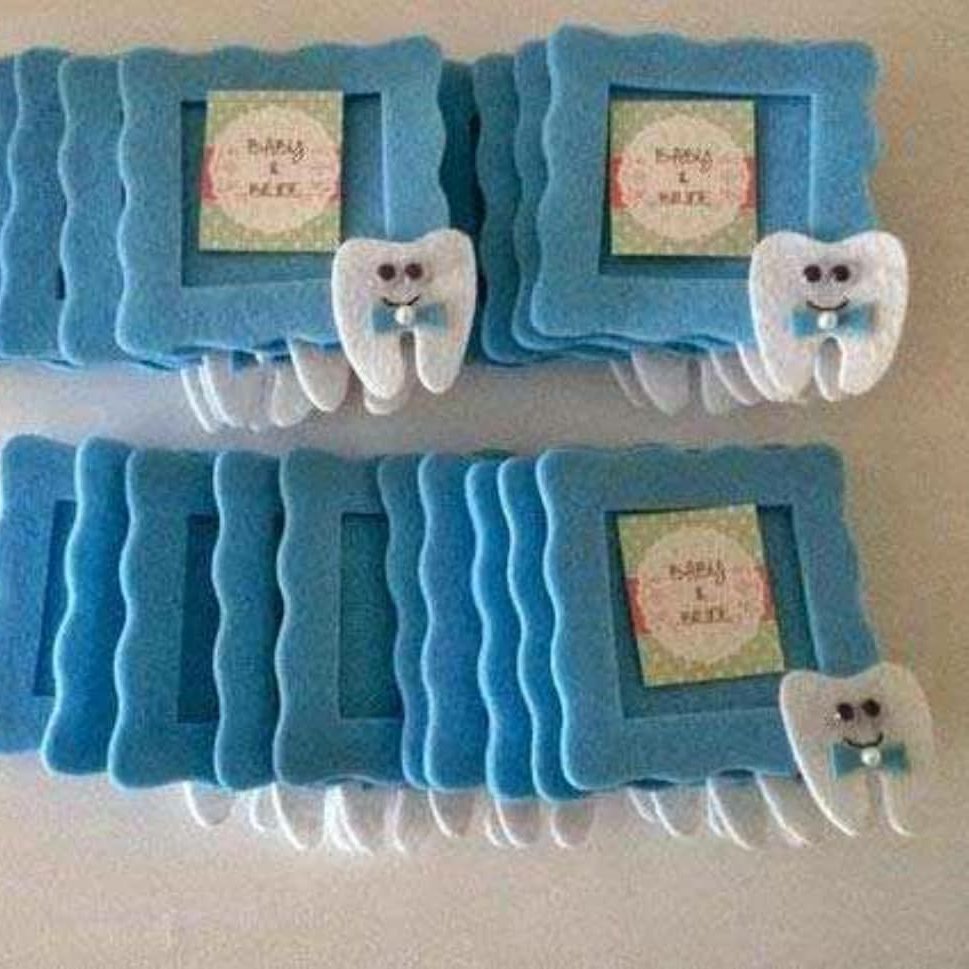 ست دندونی تاج. کراوات و قاب