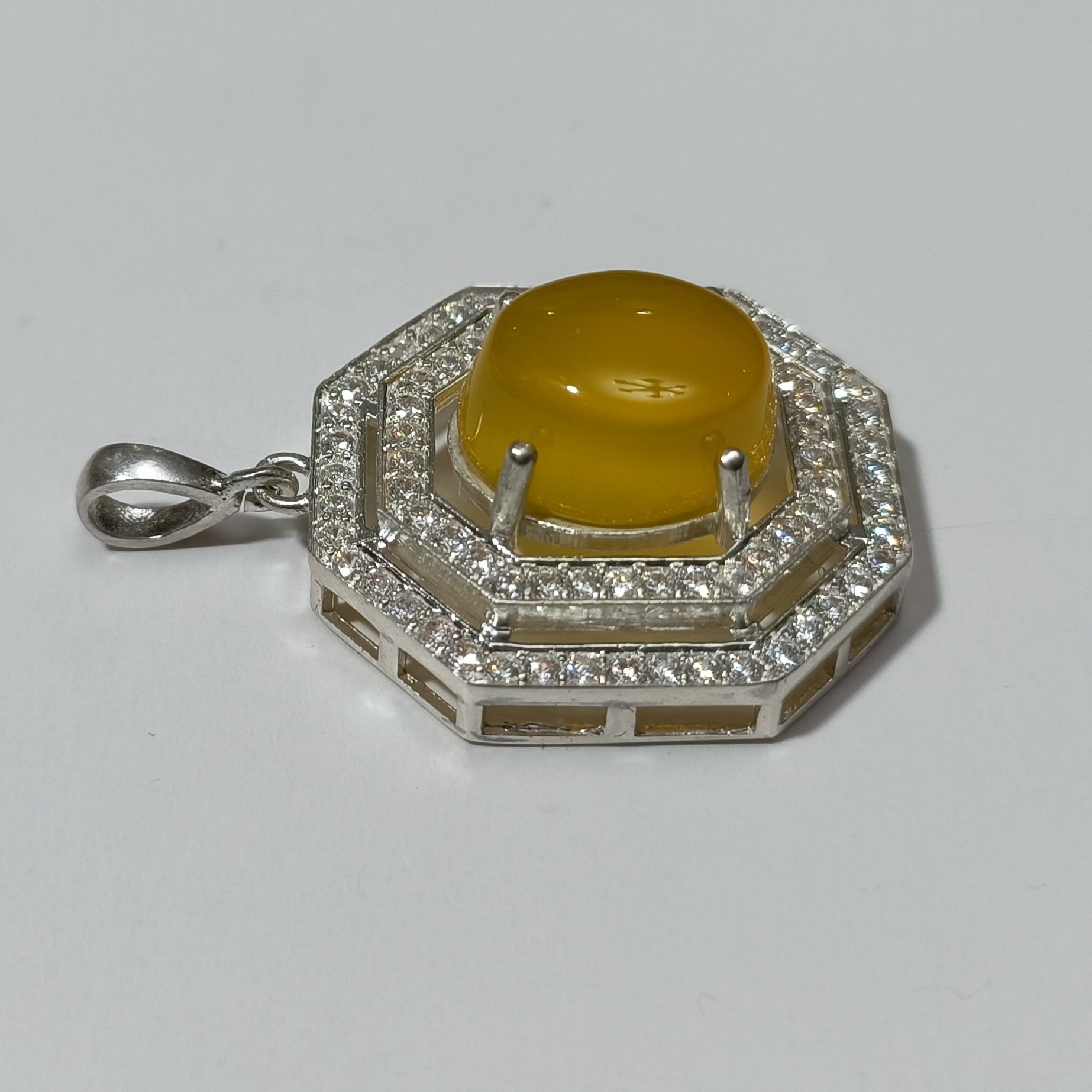 پلاک تو گردنی زنانه  نگین عقیق زرد کد 349