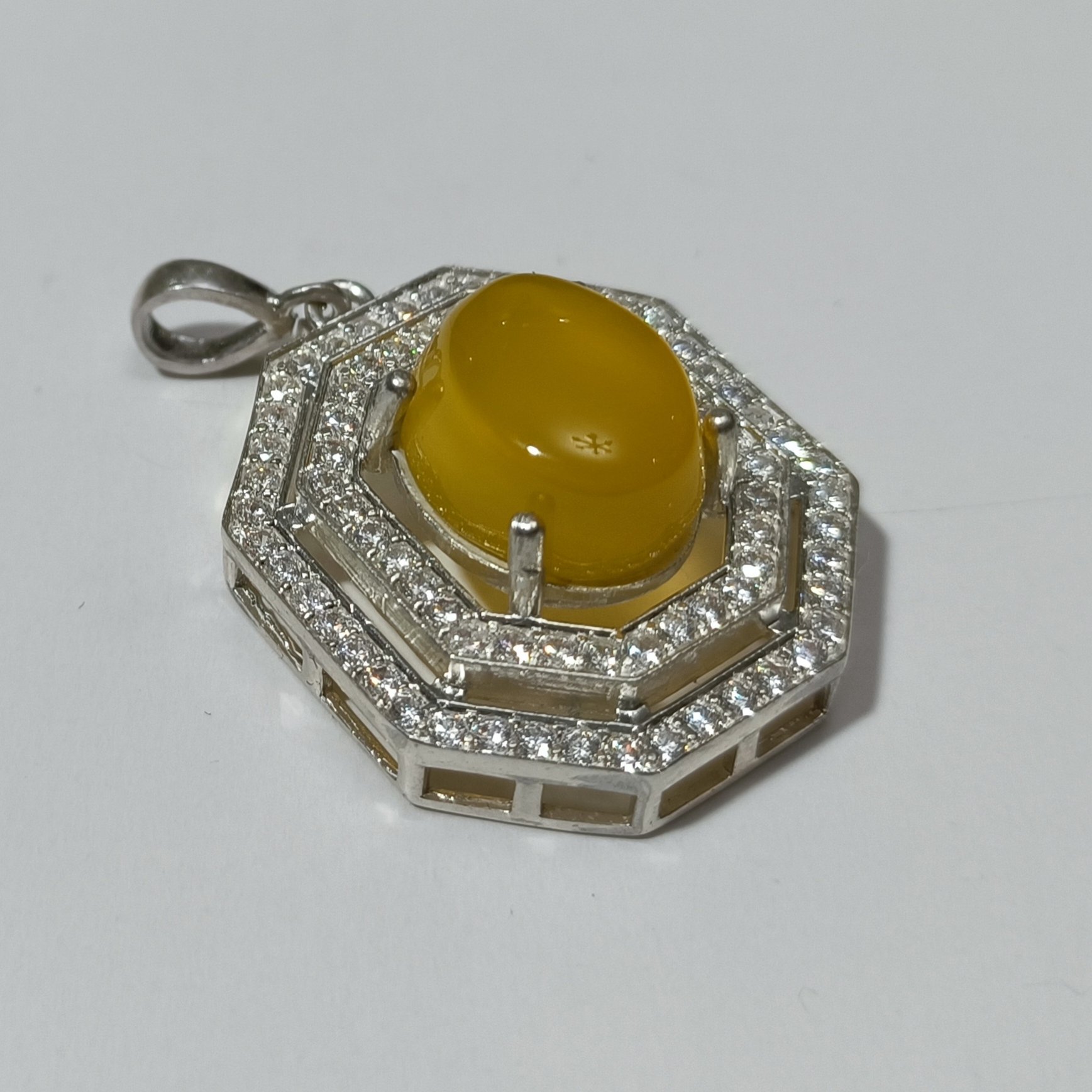 پلاک تو گردنی زنانه  نگین عقیق زرد کد 349