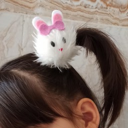 کش مو مدل پوم پوم عروسکی خرگوش 
(کش موی کودک) دونه ای 25هزار،
جنس پارچه خز