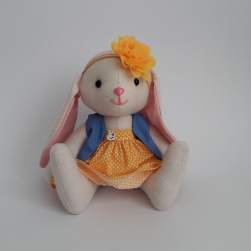 عروسک خرگوش خندون( تم زرد)