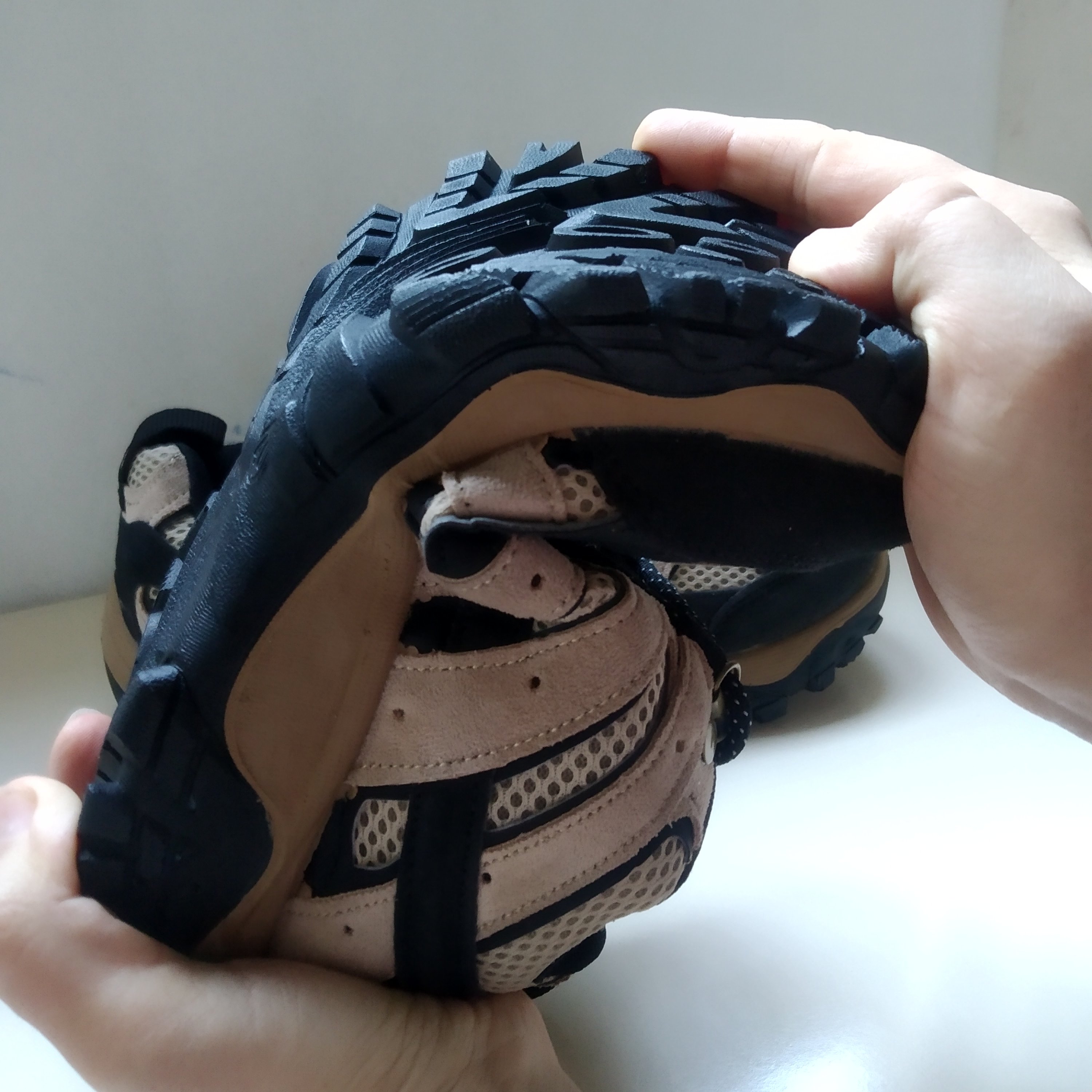 کفش ورزشی و کوهنوردی  کد 217، های کوپی شرکتی ایرانی ، کتونی پیاده روی 