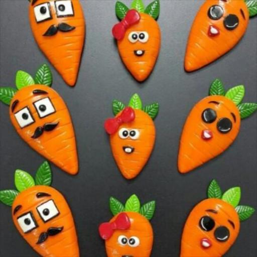 مگنت خانواده هویج ها (3 عدد که  شامل هویج پدر هویج مادر هویج بچه )