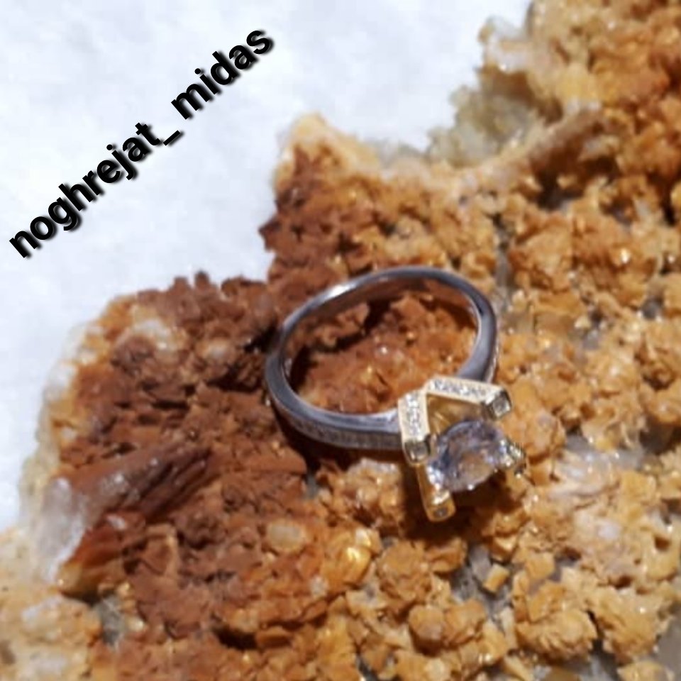 انگشترزنانه نقره جواهرتک نگین