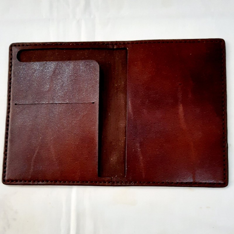 کیف چرمی دست دوز مخصوص پاسپورت و گذرنامه دارای جاکارتی