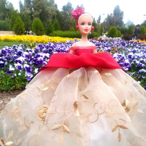 عروسک پرنسس،لباس قرمز