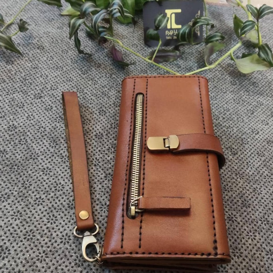کیف پول  سه لت چرم طبیعی و دست دوز تیاراچرم مشهدکد6