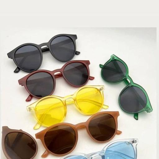 عینک آفتابی بسیار جذاب رنگبندی متنوع 