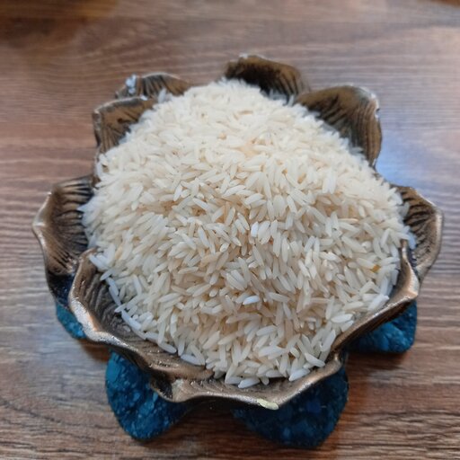 برنج هاشمی عطری درجه یک  کیسه های 10 کیلویی محصول گیلان و امسال  تضمین کیفیت