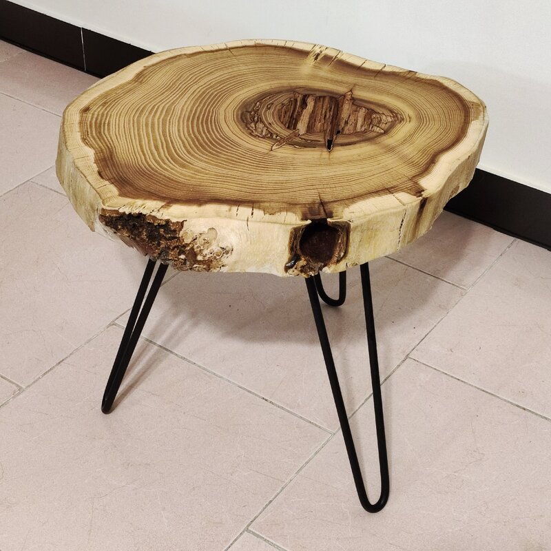 میز عسلی  روستیک چوبی با پایه های فلزی(در صورت تمایل مشابه نیز جهت ست شدن دارد)