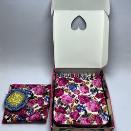 پک دفترچه گل گلی کوچک بهمراه جانماز و پیکسل       