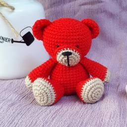 عروسک خرس یلدا ولنتاین آویزکلید کلاه هدیه تولد فانتزی قرمز مهربافه