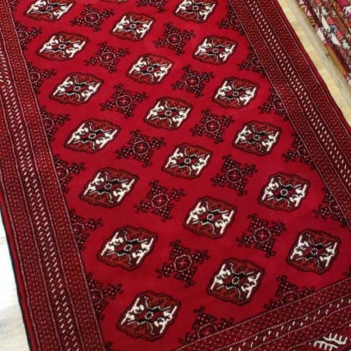 قالیچه دستبافت ترکمن، 3 متری، طرح ماری گل، ارسال رایگان، رنگ لاکی