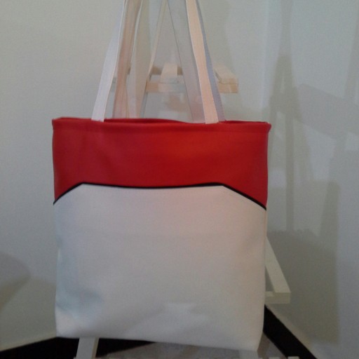 کیف زنانه مدل تامی سفید و قرمز