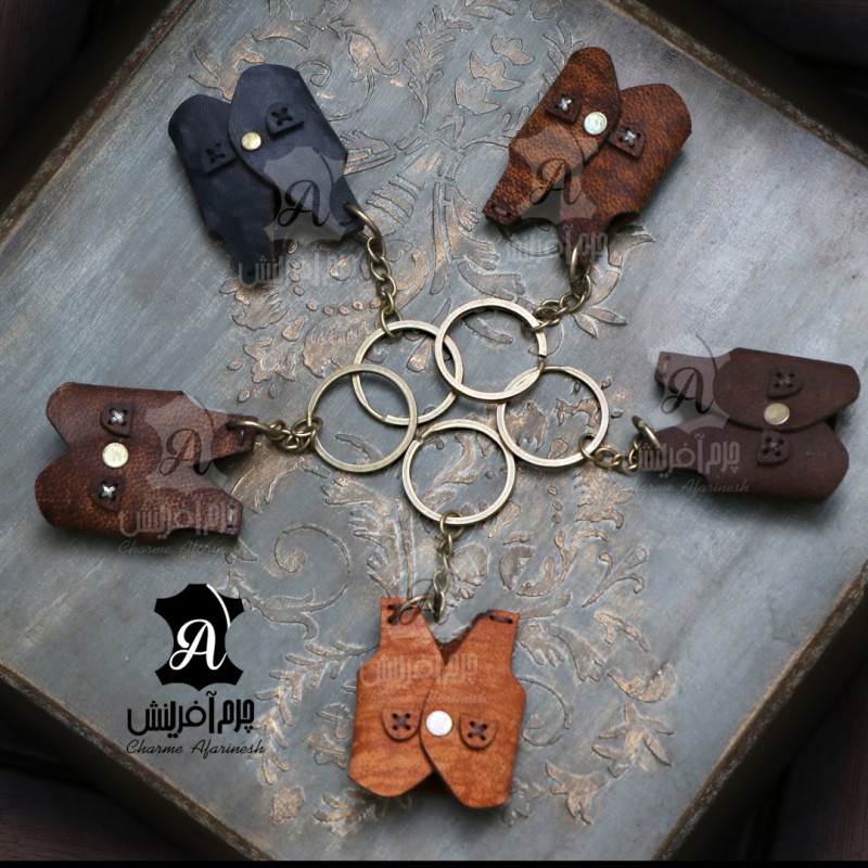 جا سوعیچی چرم طبیعی شتر و بزی دست دوز با تنوع بالا به رنگ دلخواه شما تعداد سفارش دو تا به بالا قبول میکنم