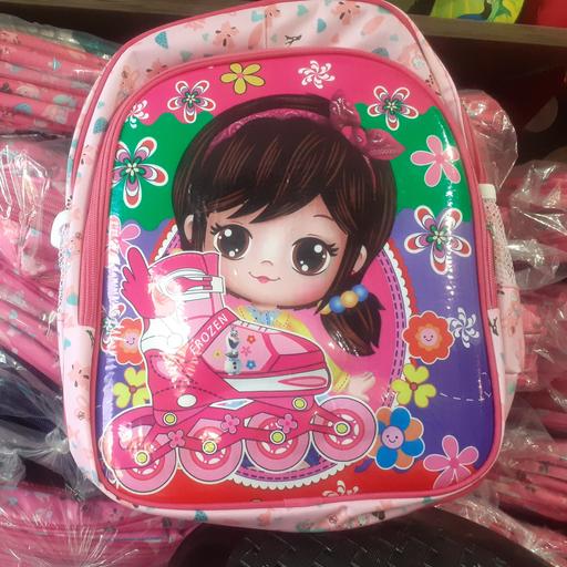 کیف مدرسه با طرح دخترک زیبا عکس ورنی